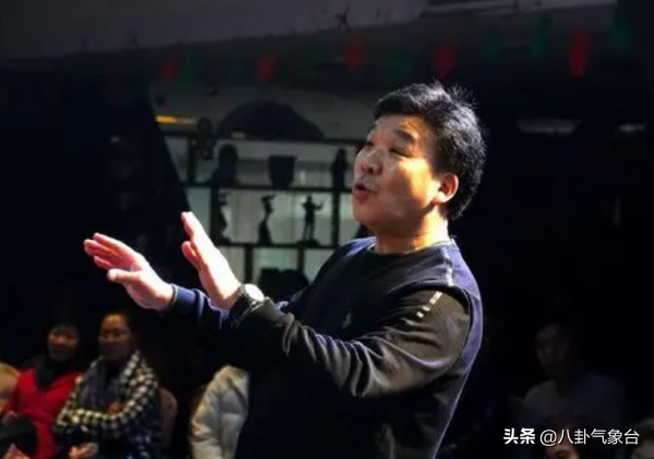 歌唱家王靜的三段情，與聶衛平的婚姻被人詬病，為兒子60歲不再嫁