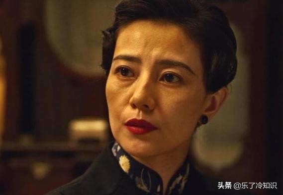 42歲高圓圓的復出，一臉疲憊眼眸空洞，8年過去演技反而退步了