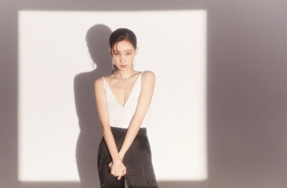 2021年爆紅的六位明星！最小25歲最大40歲，吳曉亮扮惡人演技封神