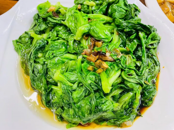 姐夫來家裡做客,我煮了6道菜招待,吃完說:豐盛,可以做老闆了 姐夫來家裡做客,我煮了6道菜招待,吃完說:豐盛,可以做老闆了