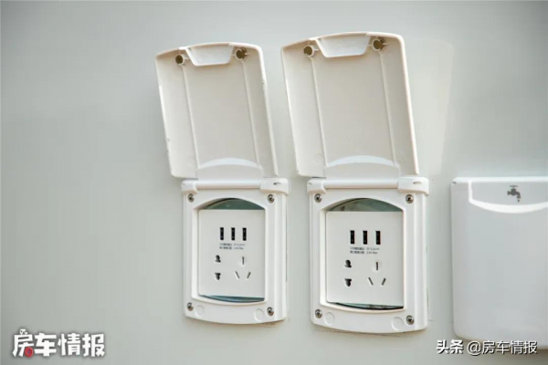 4座4臥的阿娜亞房車,帶12度電和350L水,還用竹子做傢俱真牛 4座4臥的阿娜亞房車,帶12度電和350L水,還用竹子做傢俱真牛