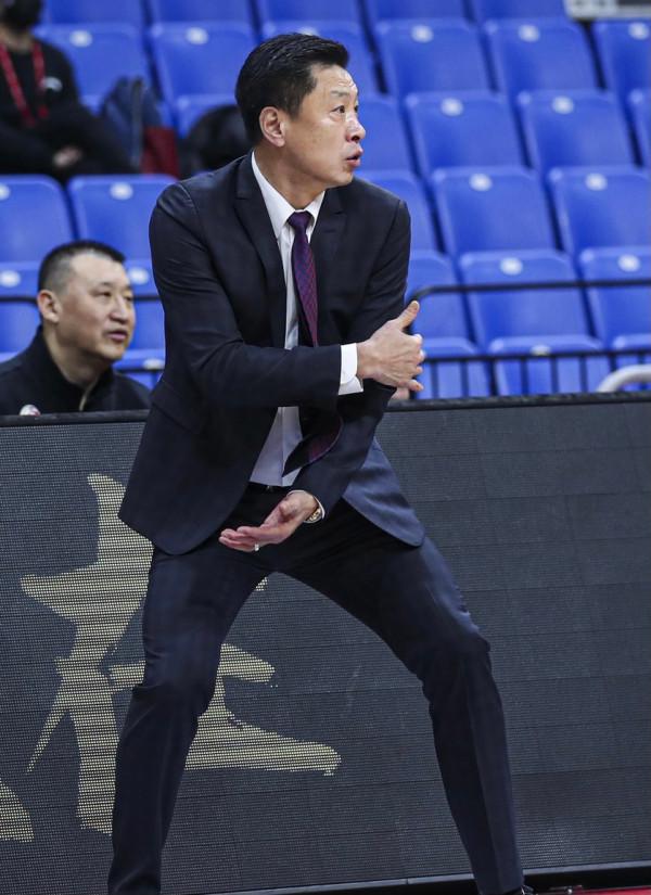 CBA排名更新！山東慘敗掉第10，江蘇10連敗，李春江打造新貴