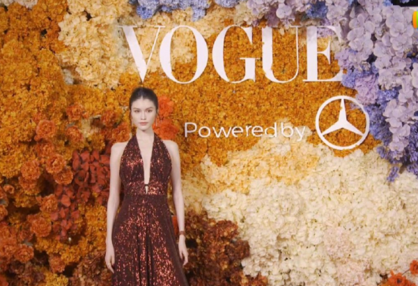 本以為紅毯上楊冪、宋茜夠美了，結果41歲的湯唯一出來，才知差距