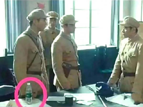 影視劇中的那些穿幫鏡頭，但是細細品味，還是很合理的