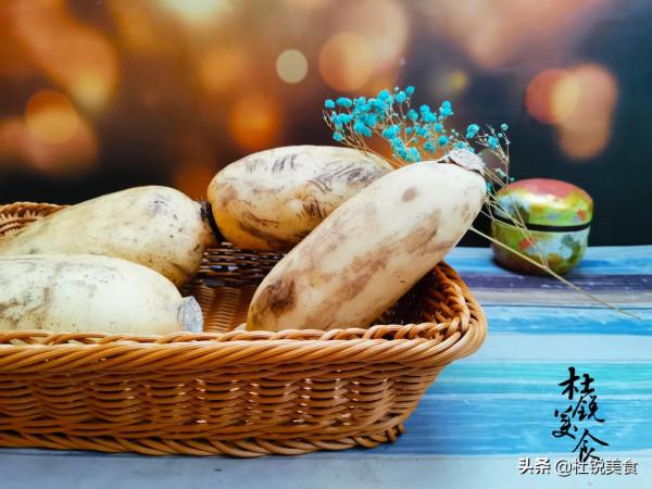 買藕,可要分清紅蓮藕與白蓮藕,口感差別大,買錯難吃還浪費錢 買藕,可要分清紅蓮藕與白蓮藕,口感差別大,買錯難吃還浪費錢