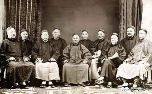 我國為什麼必須打倒買辦資本家？