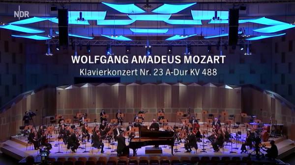 莫扎特第23號A大調鋼琴協奏曲K488——NDR無線電愛樂樂團