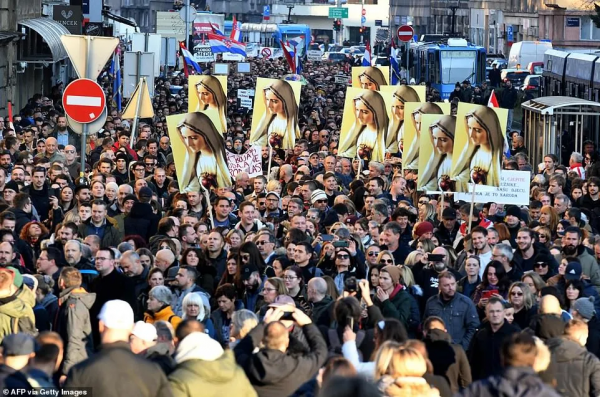 多國抗議 爆流血衝突 示威者打砸搶燒 世衛：或再死50萬人