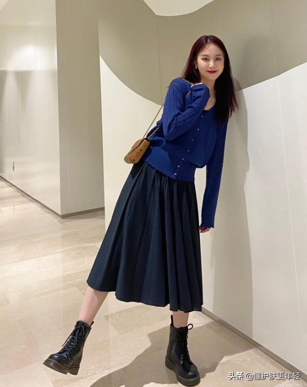 有什麼適合初秋穿得好看又不冷的小裙子嗎？