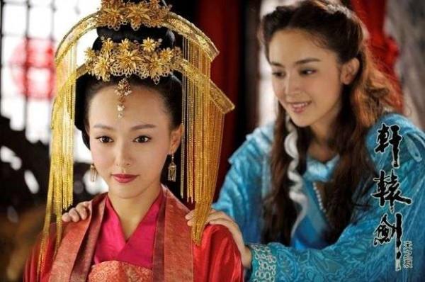 同是演女媧後人，劉亦菲唐嫣驚豔，趙麗穎&OpenCurlyDoubleQuote;雷人&rdquo;，娜扎像盲人