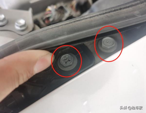 開了5年還能賣30萬！雷克薩斯ES300H到底有多大的魅力啊？