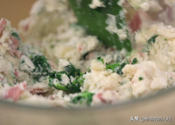 孩子愛吃的菠菜火腿司康,葷素搭配的輔食美味,吃一次念念不忘 孩子愛吃的菠菜火腿司康,葷素搭配的輔食美味,吃一次念念不忘