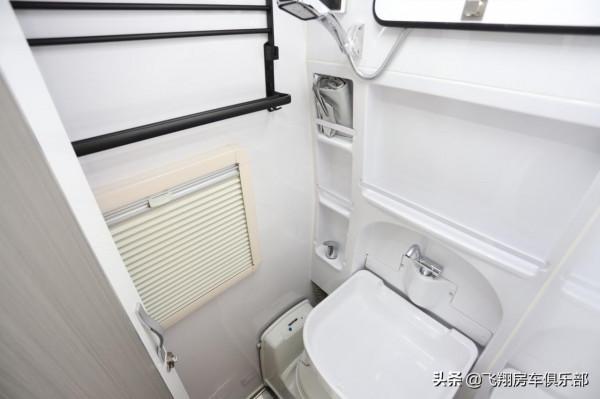 柴油三寶+前置升降吊床,小飛象房車精緻內飾,吃住娛樂一車多用 柴油三寶+前置升降吊床,小飛象房車精緻內飾,吃住娛樂一車多用