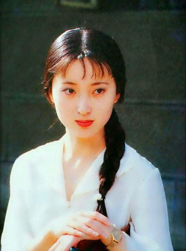 別的演員只是扮古裝漂亮,她們簡直就是從古代走來 別的演員只是扮古裝漂亮,她們簡直就是從古代走來