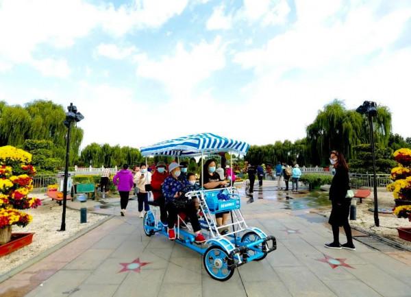 【FENG娛】速看!世界花卉大觀園裡有什麼?細數那些藏不住的精彩! 【FENG娛】速看!世界花卉大觀園裡有什麼?細數那些藏不住的精彩!