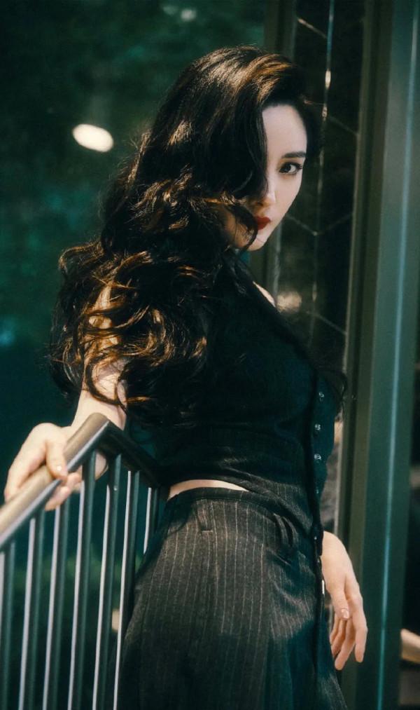 中國娛樂圈美女排行榜|超高畫質桌布大全,迪麗熱巴真的美絕了 中國娛樂圈美女排行榜|超高畫質桌布大全,迪麗熱巴真的美絕了