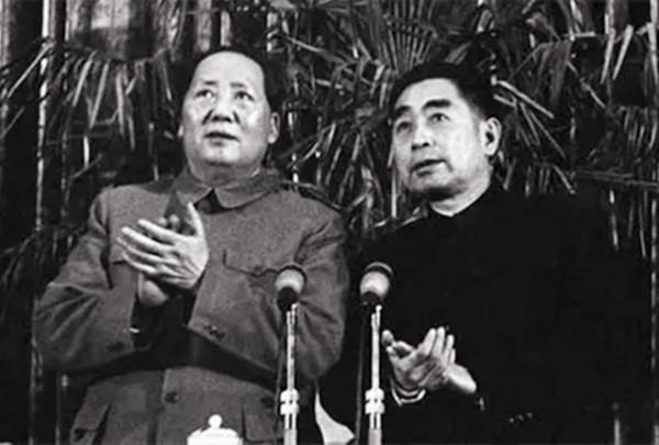 延安農民在街上罵毛主席，毛主席聽後什麼反應？