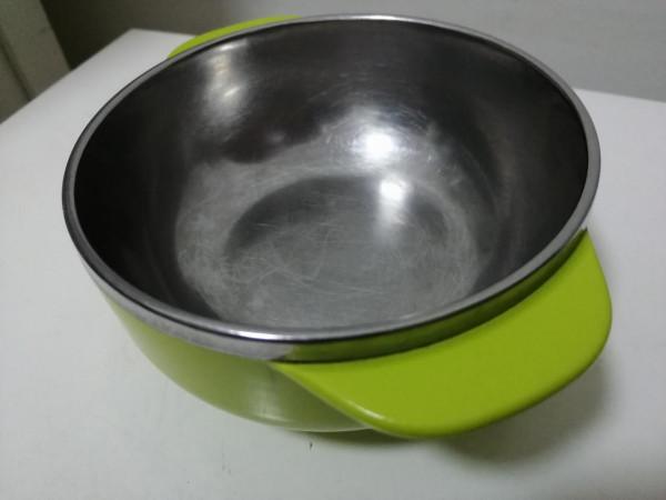 不鏽鋼兒童碗,1個耐摔的優點,遮掩了3個潛在的危害 不鏽鋼兒童碗,1個耐摔的優點,遮掩了3個潛在的危害