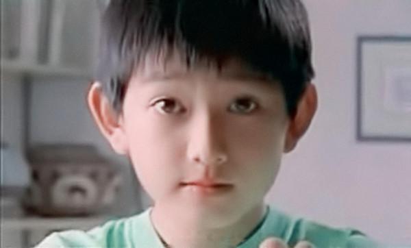 明明是親兄弟姐妹，卻一個爆紅一個落魄，都怪顏值、性格差距大？