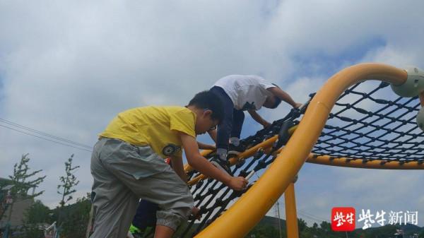 畫風大變！沒有培訓班的小長假孩子們的生活太不一樣