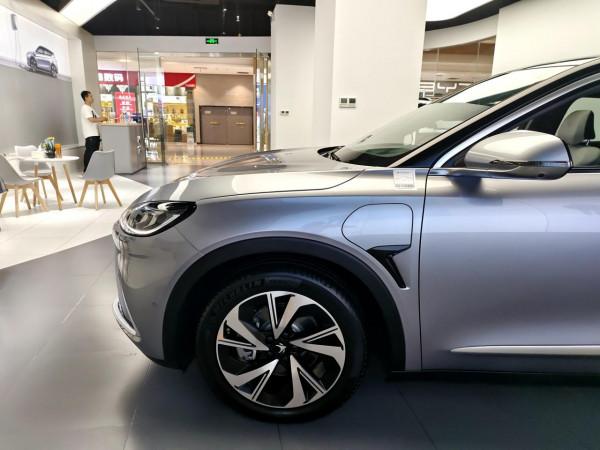 NEDC 708超長真續航 極狐阿爾法S實拍 內飾大屏夠搶眼 NEDC 708超長真續航 極狐阿爾法S實拍 內飾大屏夠搶眼