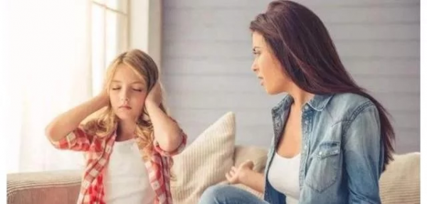 趙麗穎罕見“母子正臉照”,撞臉嗯哼,乖巧的模樣讓人心疼 趙麗穎罕見“母子正臉照”,撞臉嗯哼,乖巧的模樣讓人心疼