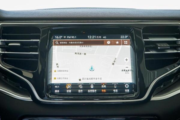 空間大、動力強，9擋變速帶四驅，JEEP大指揮官，會是你的菜嗎？