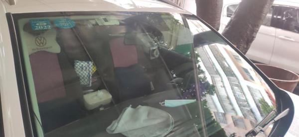 前擋風玻璃去油膜作業