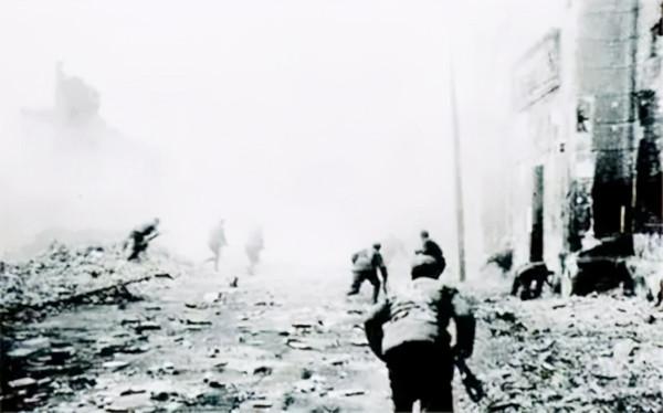 紅軍小班長指責大將指揮有問題，三句話連升三級，40歲授開國上將