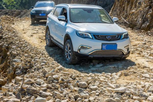 駕車登頂廣東大南山,滿山芒花深處是一個人的孤寂 駕車登頂廣東大南山,滿山芒花深處是一個人的孤寂