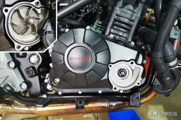 換裝滑動離合器，賽科龍RG3發動機拆解實操