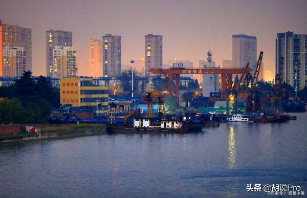 買房故事:別人買房賺大錢,老王買房賠了個底朝天 買房故事:別人買房賺大錢,老王買房賠了個底朝天