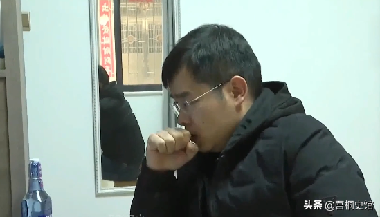 湖南丈夫博偉，陪妻子待產，因女護士一句“王先生”引發離婚悲劇