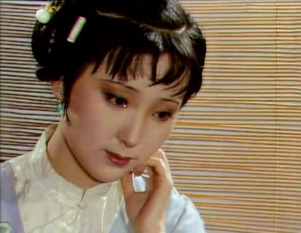 別的演員只是扮古裝漂亮,她們簡直就是從古代走來 別的演員只是扮古裝漂亮,她們簡直就是從古代走來