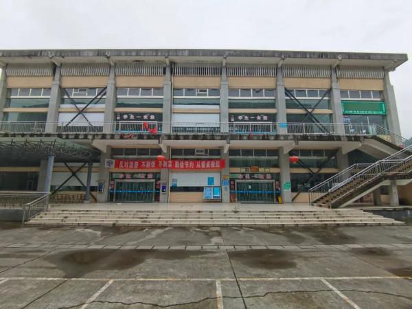 西南交大峨眉校區,難在記憶裡畫一個“X” 西南交大峨眉校區,難在記憶裡畫一個“X”