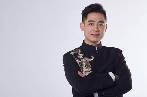 跟岳雲鵬同時來德雲社，老郭卻怎麼也捧不紅，孔雲龍的經歷太豐富