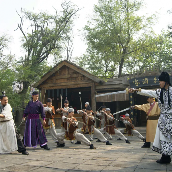 開封景區動態丨萬歲山·大宋武俠城面向全國免費開放一個月 開封景區動態丨萬歲山·大宋武俠城面向全國免費開放一個月
