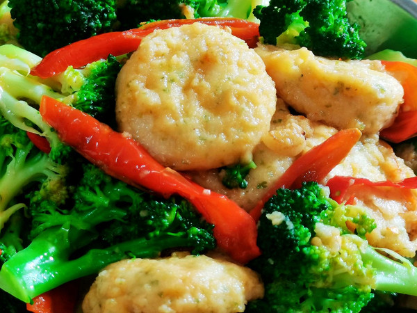 減脂餐.西蘭花炒鱈魚蝦仁餅