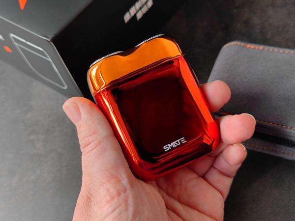 鬚眉剃鬚刀R2潮玩家 三驚高質量 予人乃厚禮 鬚眉剃鬚刀R2潮玩家 三驚高質量 予人乃厚禮