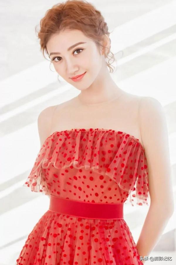 景甜:玉潔冰清 景甜:玉潔冰清