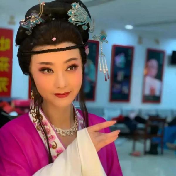 京城中秋有戲黃梅飄香首都 京城中秋有戲黃梅飄香首都