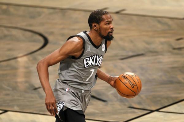 厲害了！盤點新賽季里程碑：庫裡創三分壯舉，老詹衝擊得分榜第二