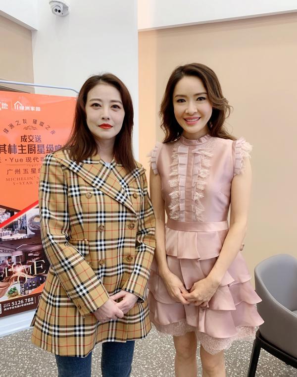 向華強的侄女雖然臉蛋很溫柔,但卻帶著高階氣質,感覺並不簡單 向華強的侄女雖然臉蛋很溫柔,但卻帶著高階氣質,感覺並不簡單