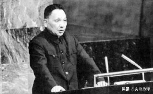 1979年，歷史重大轉折之時，鄧公辭去總參謀長職位，誰來繼承？