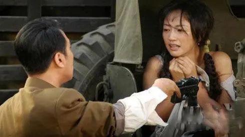 於和偉：50歲大紅視帝，曾和小14歲女星傳緋聞，結髮妻子也是演員