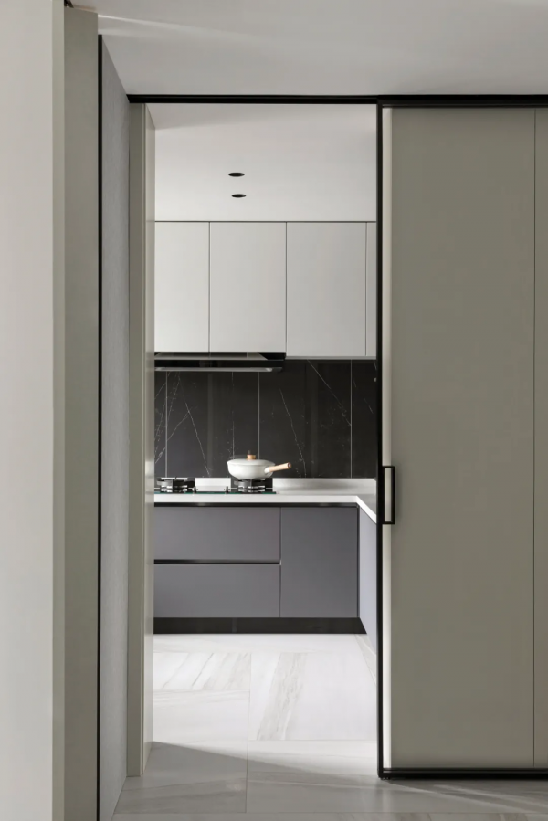 爾 間 | 180㎡南北通透+超長中島餐桌,淺色系現代輕奢 爾 間 | 180㎡南北通透+超長中島餐桌,淺色系現代輕奢