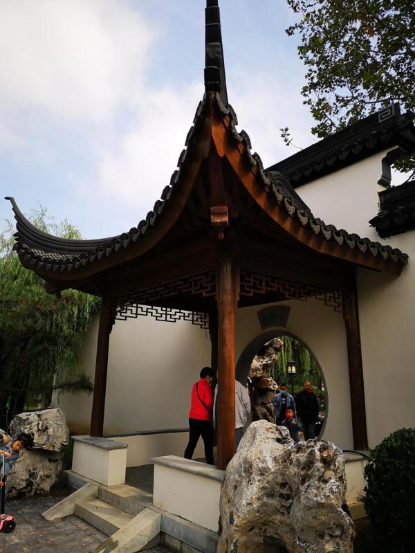 藏在莊裡的蘇式園林景 藏在莊裡的蘇式園林景