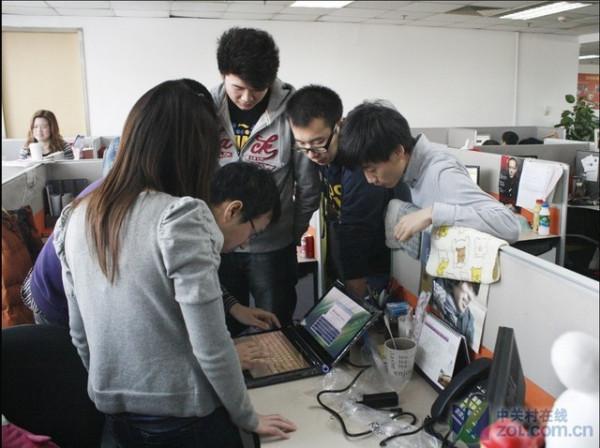 儘管獲獎無數!為什麼打死我都不買雙屏筆記本 儘管獲獎無數!為什麼打死我都不買雙屏筆記本