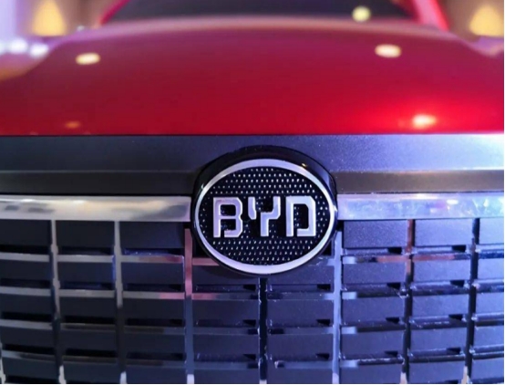 銷量上漲231%創紀錄，王傳福加速擴大產能，卻被李一男搶先一步