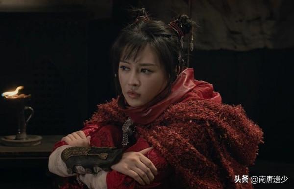 新《倚天》陳紫函驚豔，美貌碾壓眾小花，純天然和矽膠臉對比明顯
